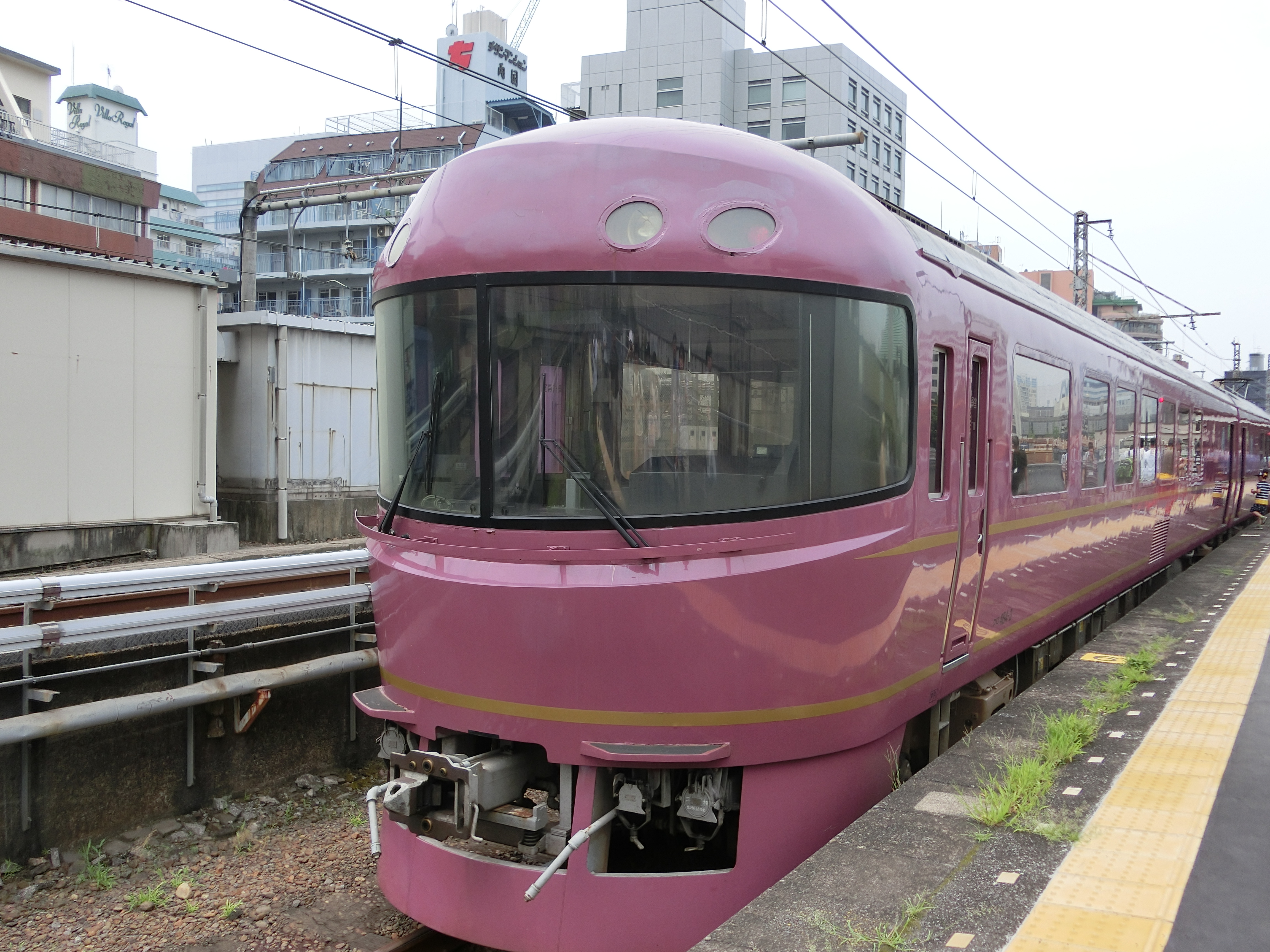 お座敷列車「宴」